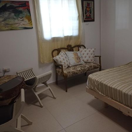 New! Great Location! Vibrant Downtown, Talpiot Market, Flea Market, Carmel Beach, Close To Everywhere Apartment Haifa Luaran gambar