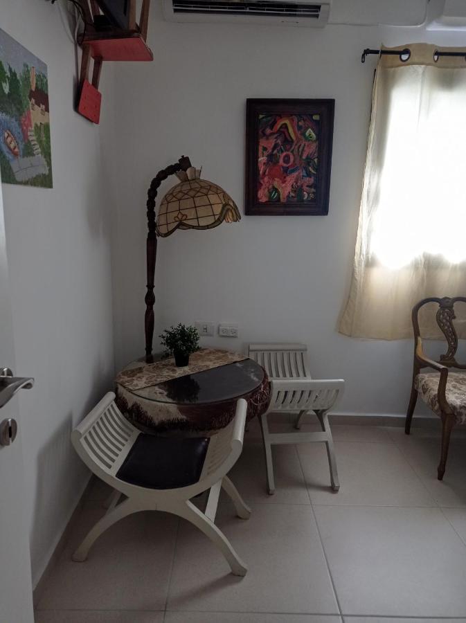 New! Great Location! Vibrant Downtown, Talpiot Market, Flea Market, Carmel Beach, Close To Everywhere Apartment Haifa Luaran gambar