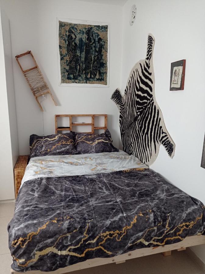 New! Great Location! Vibrant Downtown, Talpiot Market, Flea Market, Carmel Beach, Close To Everywhere Apartment Haifa Luaran gambar